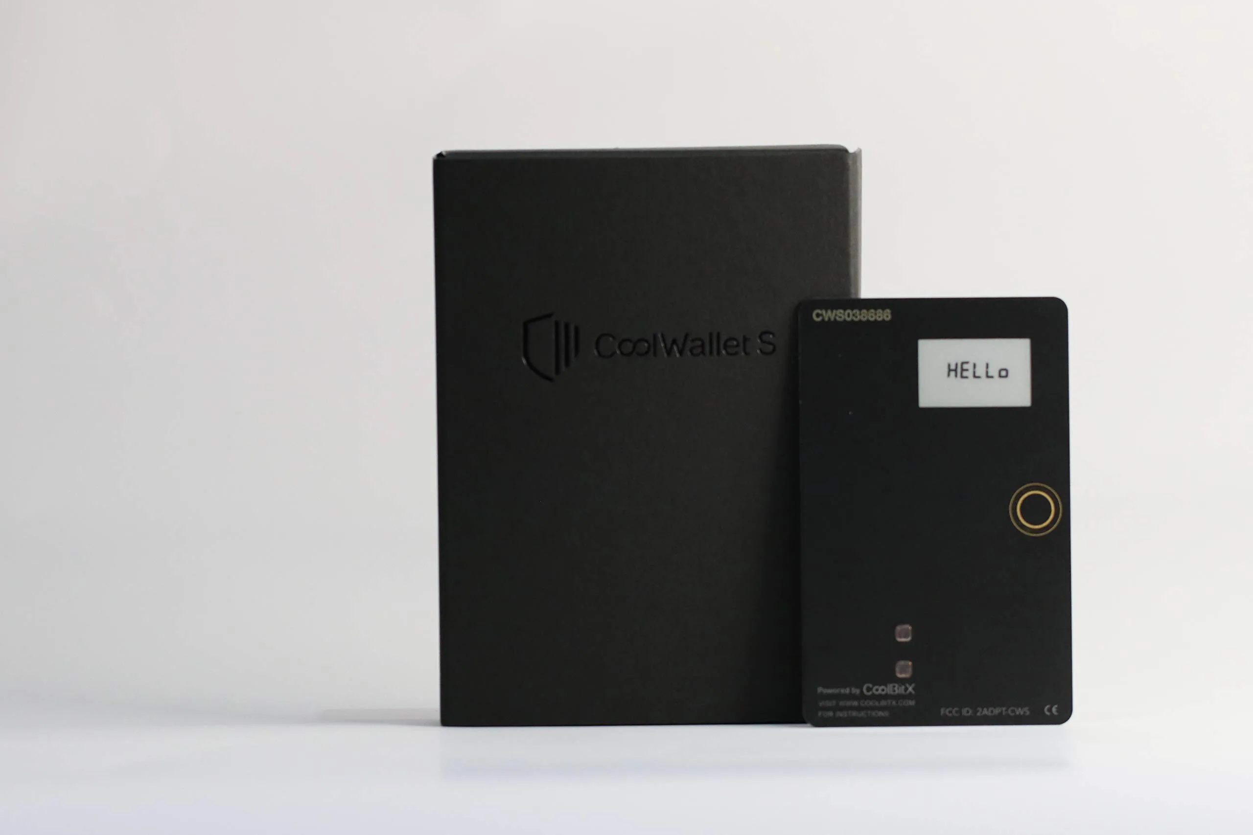 کیف پول سخت افزاری کول ولت اس - Coolwallet S hardware wallet