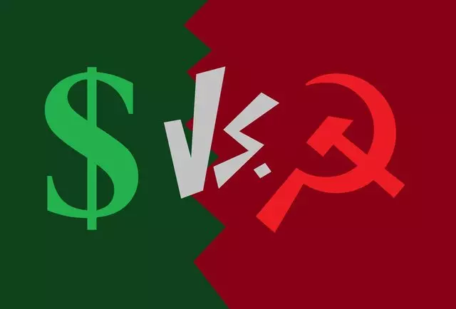 سرمایه داری در مقابل کمونیسم