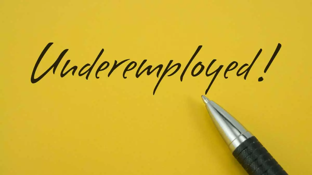 کم کاری underemployment