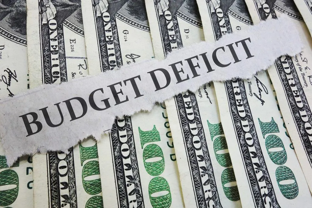 کسری بودجه Budget Deficit