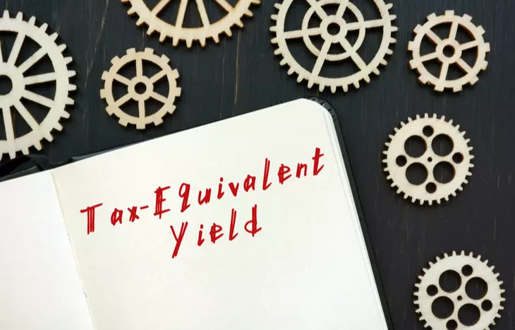 بازده معادل مالیات Tax Equivalent Yield