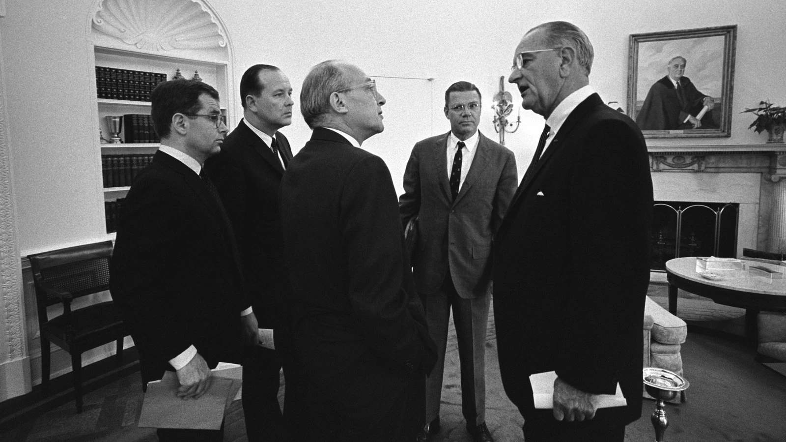 والت ویتمن روستو Walt Whitman Rostow