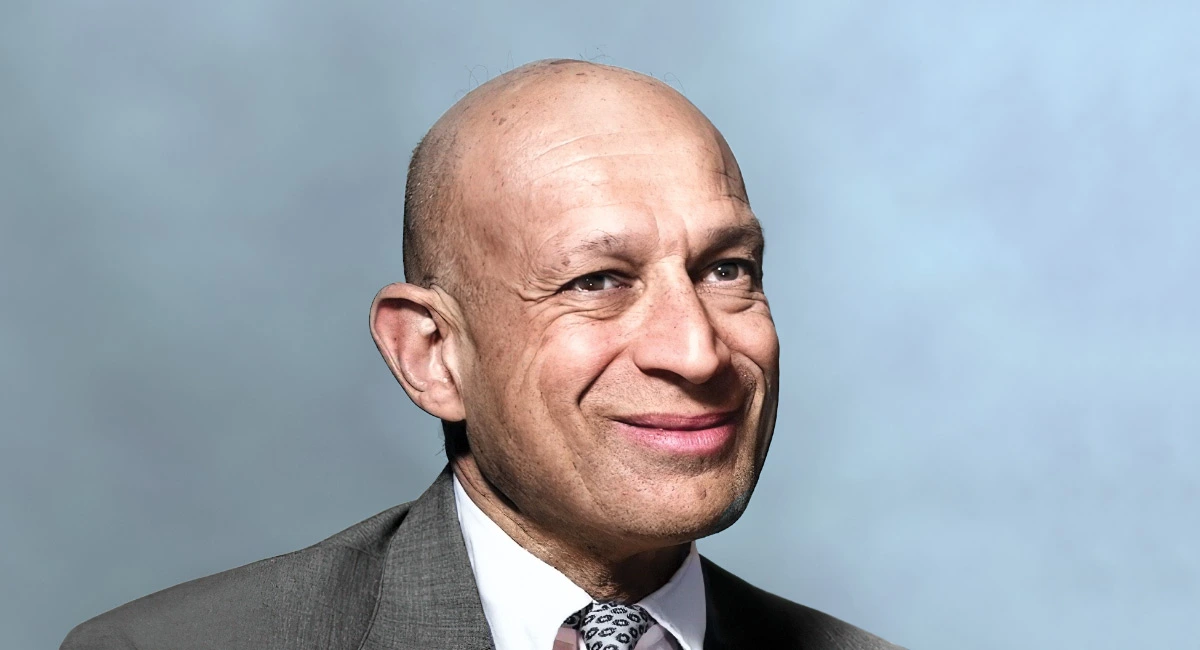 نظریه منبع نهایی Ultimate Source Theory