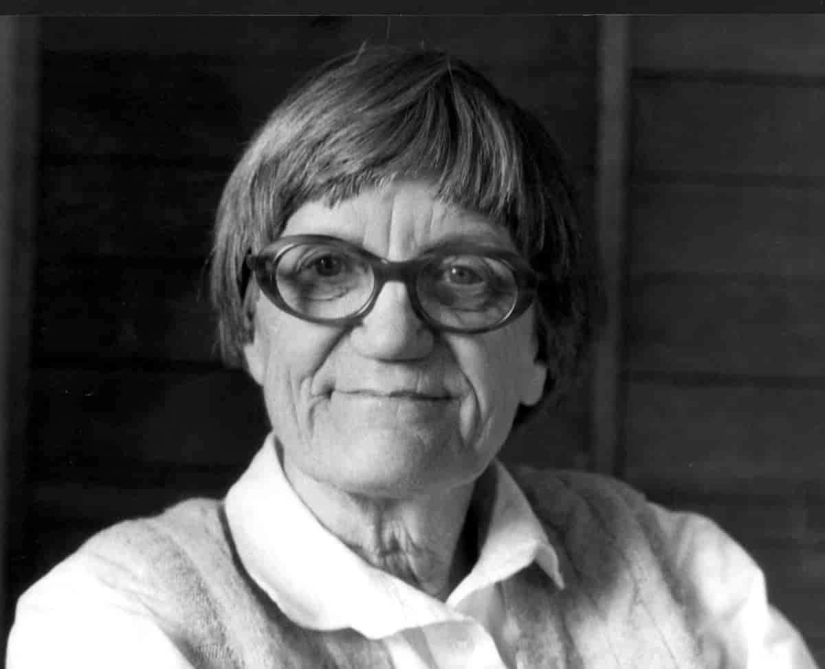 استر بوسروپ Ester Boserup