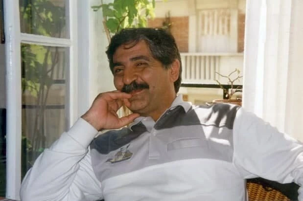 حسین عظیمی آرانی