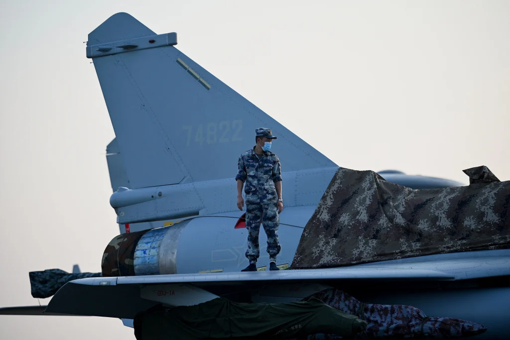 آیا صنعت اسلحه یک موتور محرک اقتصادی است؟ بررسی آمار و ارقام